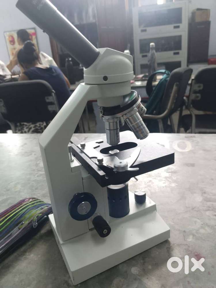 Microscope