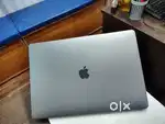 ֍ MacBook Pro A1990- I9- 32 GB RAM- 512 GB SSD/ 4 GB AMD RADEON 560X ֍