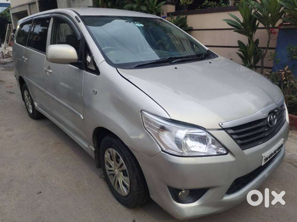 Toyota Innova 2012-2013 2.5 GX (Diesel) 7 Seater BS IV, 2012, Diesel