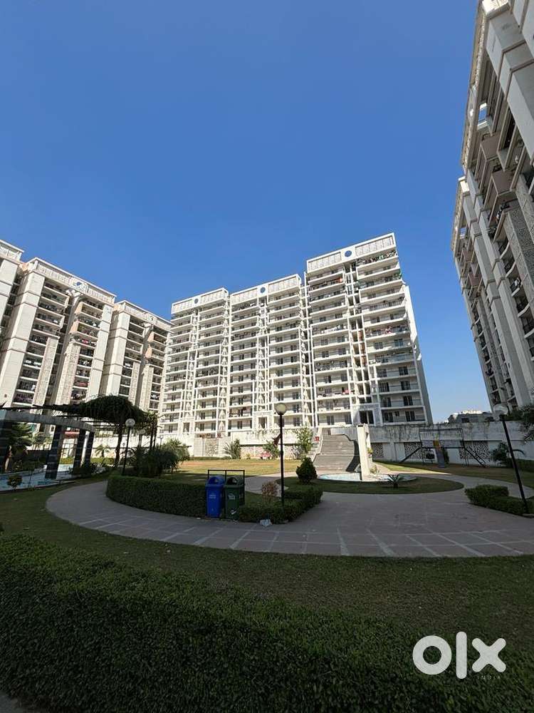 Park Facing 3bhk Apartment