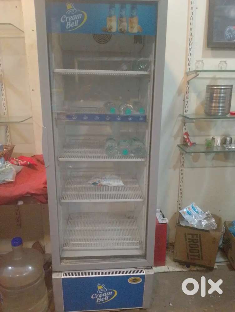 Coldrink fridge अर्जंट