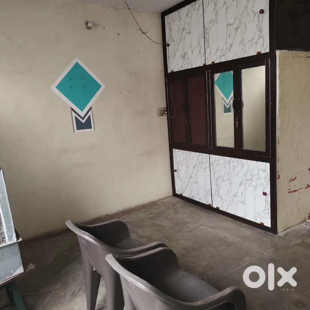 Apartment Floor at 100 Feet Road Near V-Mart