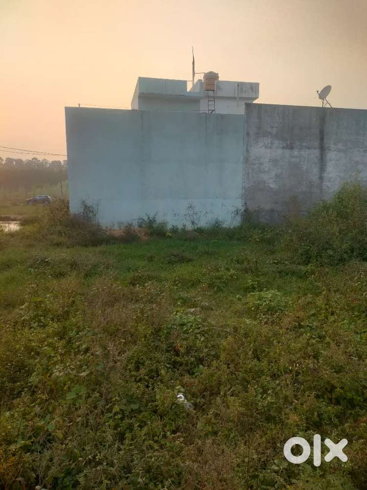 Plot at husaini road