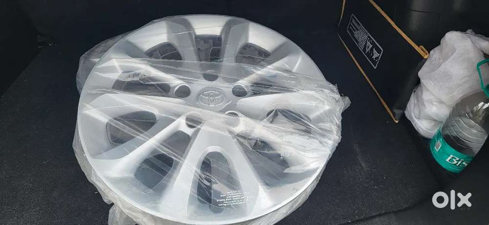 Brand New OEM Wheel Caps for Toyota Urban Cruiser Hyryder – Set of 4