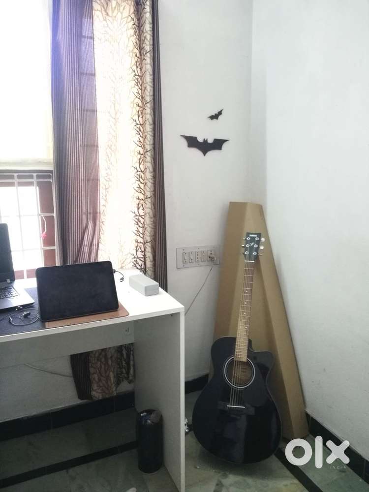 Yamaha FSC 80c Black Acoustic