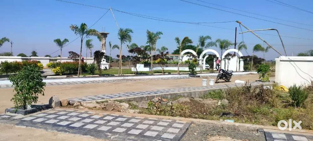 प्रीमियम project nearest shishukunj school pasties college