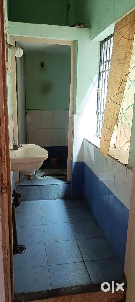 Urgent need a roommate