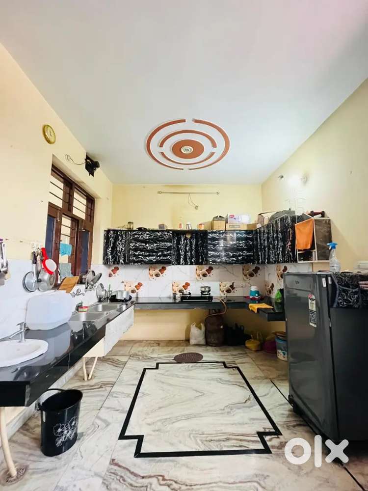 First floor for rent