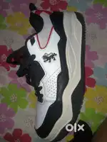 Red tape Classic Sneaker