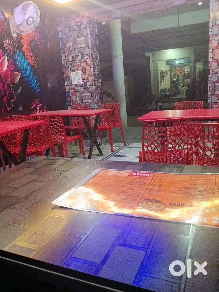 Ek safe chiye jo chowmin momos burger banana janta ho pizza