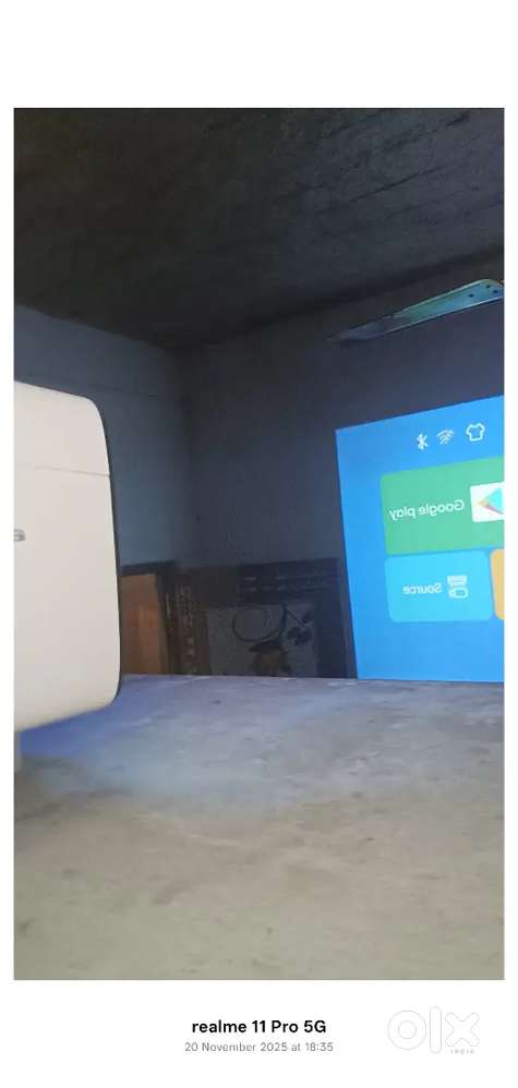 Egate atom 3x Projector