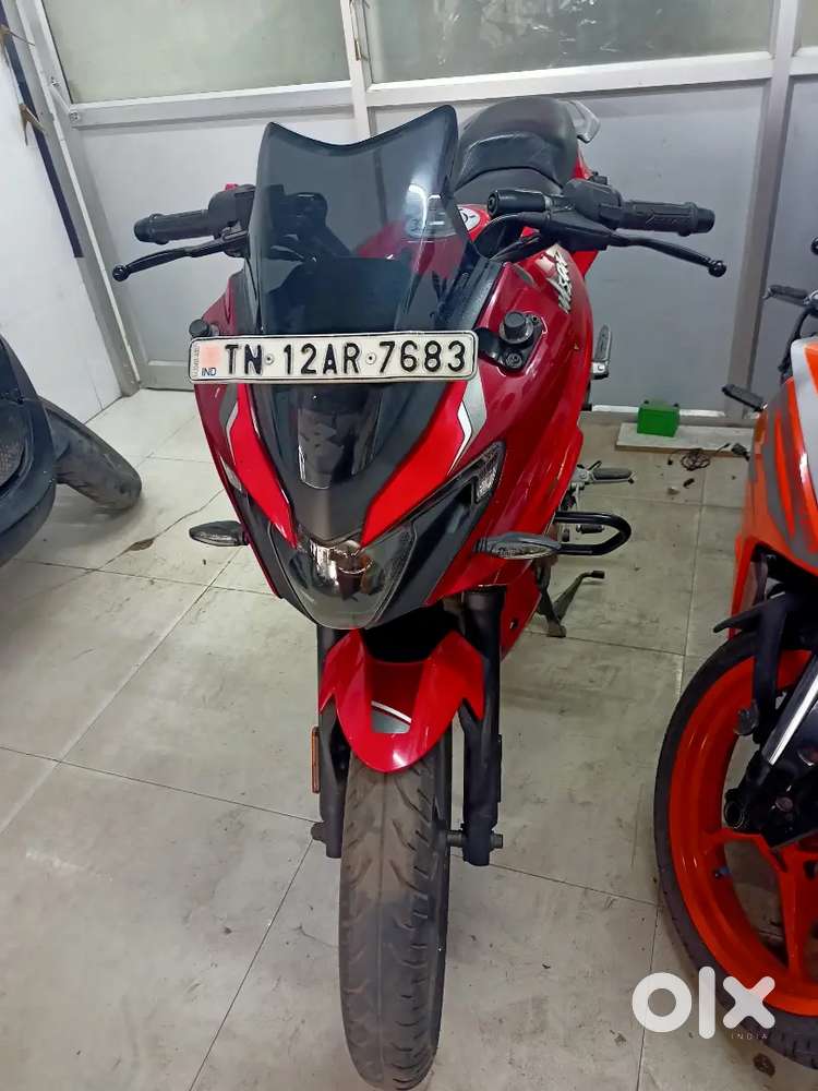 Bajaj Pulsar F250cc ,, show room condition