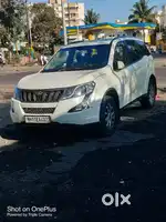 Mahindra XUV500 2015