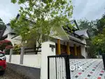 രാജകീയ കലയുള്ള കിടിലൻ വീട് , കാഞ്ഞിരപ്പള്ളി ടൗണിനു സമീപം