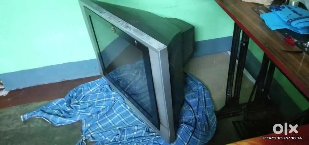 LG TV very good condition