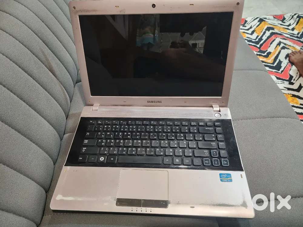 Samsung i3 laptop