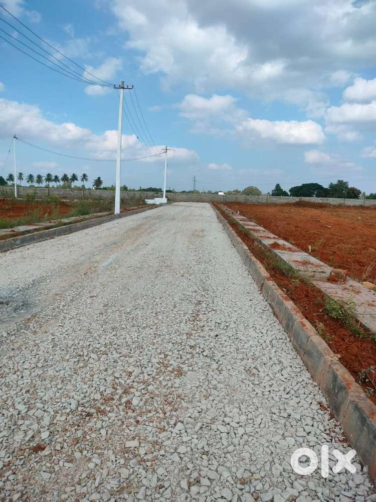 Meluru,Belluti near DTCP approved sites available near Devanahalli