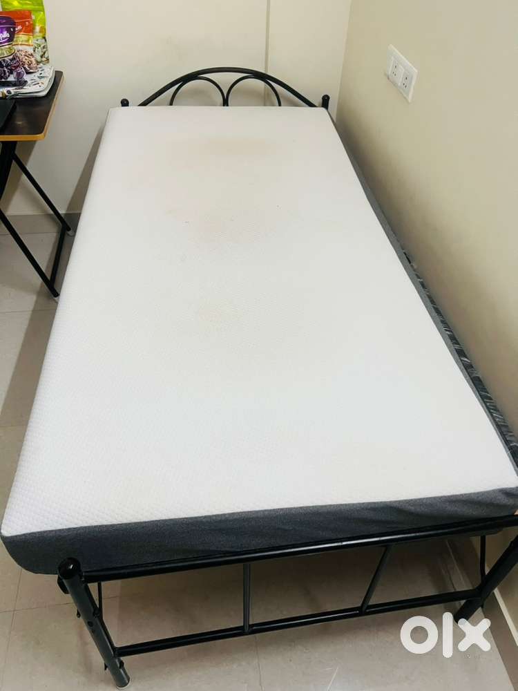 Wakefit - ShapeSense Orthopedic Classic Memory Foam Mattress