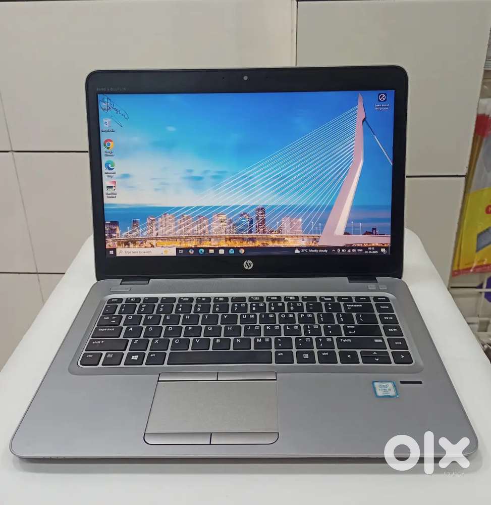 HP Light weight Laptop Core i5 with SSD