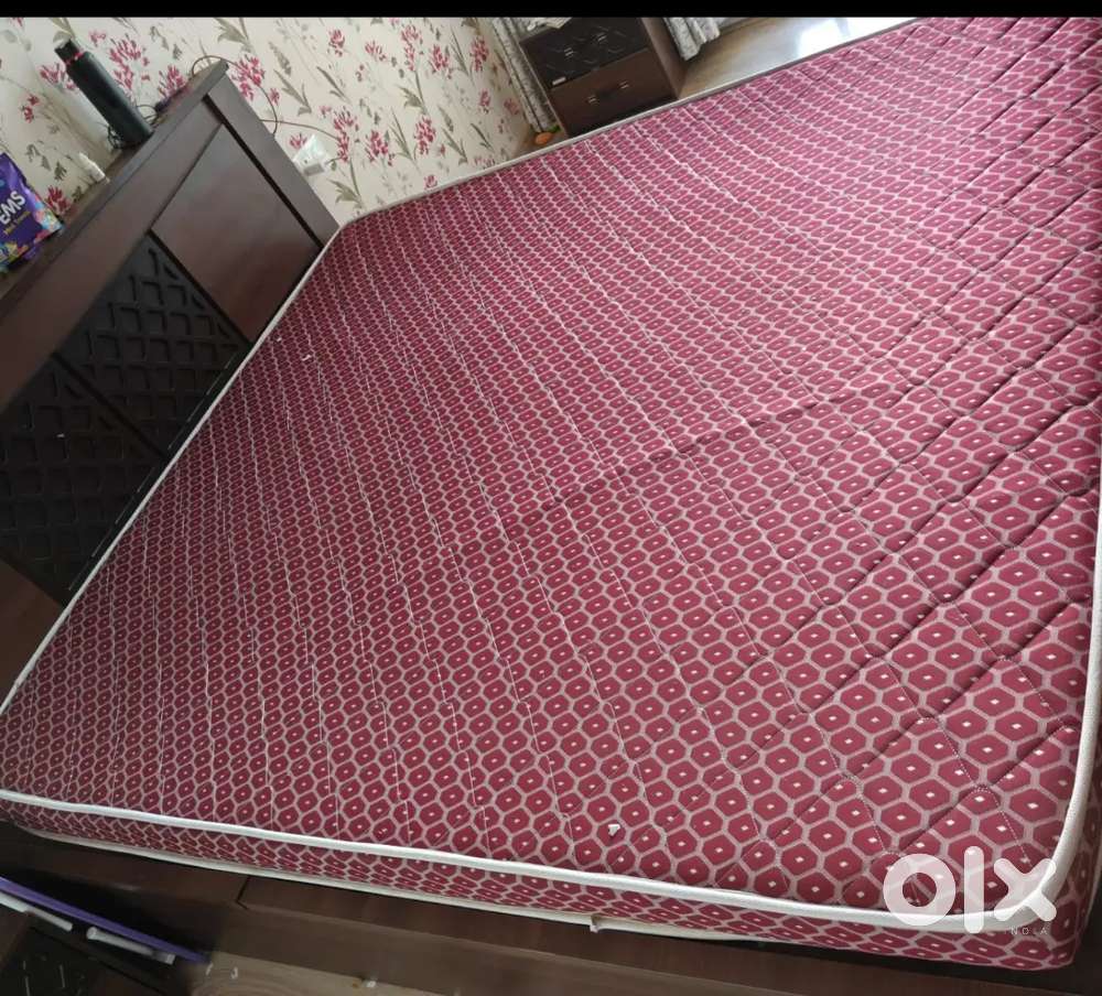 King size mattress for immediate sale