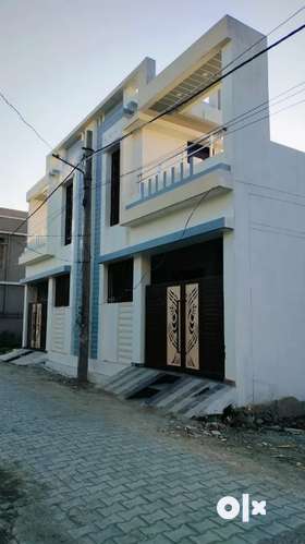 हरिद्वार बायपास रोड से 500 MTR अंदर संस्कृति लोक कॉलोनी में शानदार मकान 106 गज में बना हुआ!        2...