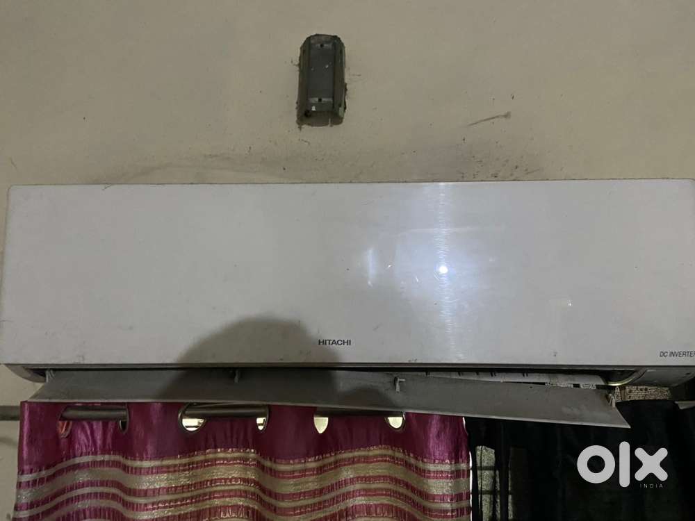 AC 1.50 ton hitachi only 14999