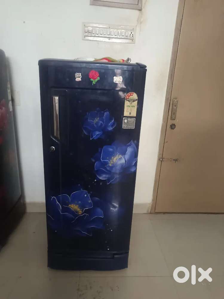 Single door fridge