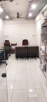 Small Road touch first floor showroom/ office