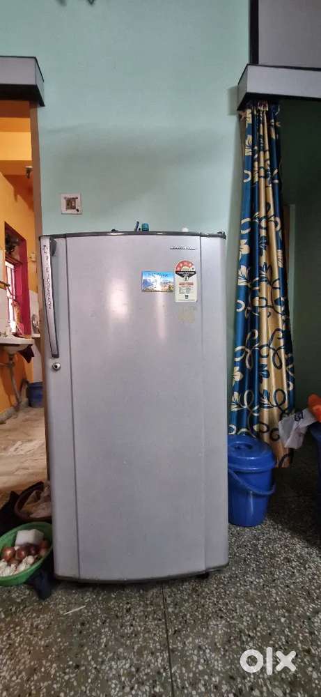 Fridge 180 lits, Single door,