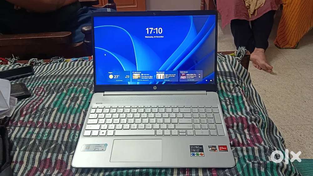 HP laptop Ryzen 3 5300 U