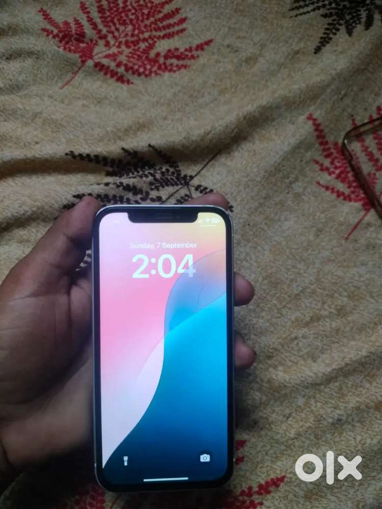 I phone 12 128gb white colour 78% battery halt display change