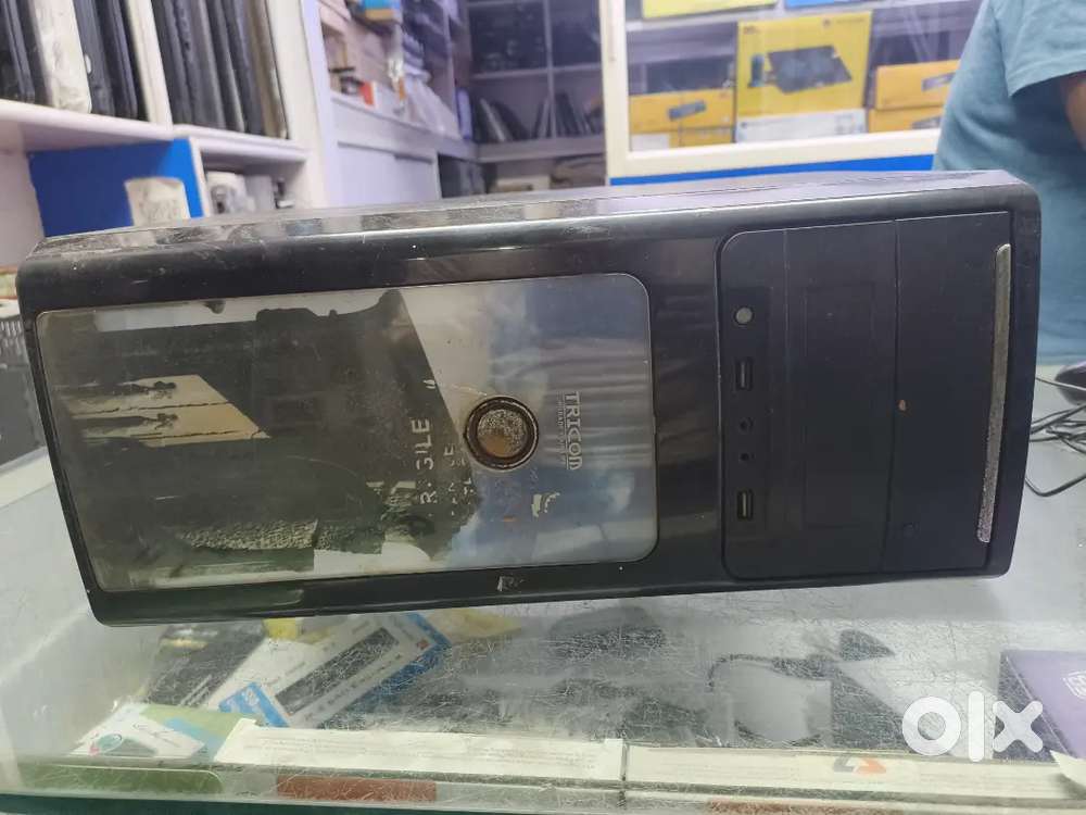 Full Computer Set (CPU+Monitor+ Table)  500gb HDD  2x2 RAM  Intel