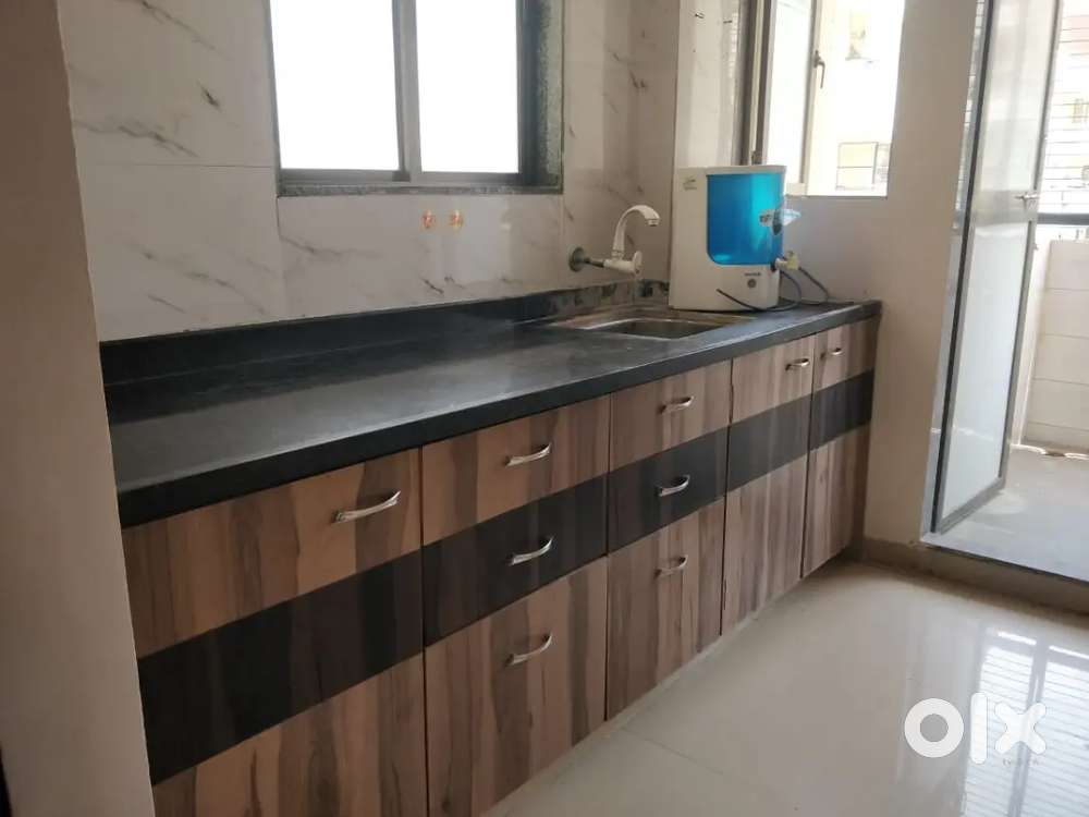 Look & Like LOCATION-D MART MALL TOP 3