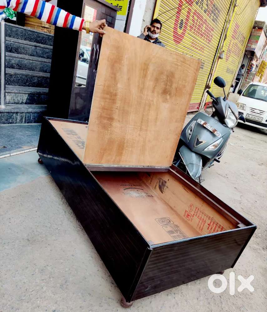 Brand new Single storage Diwan bed Paharganj