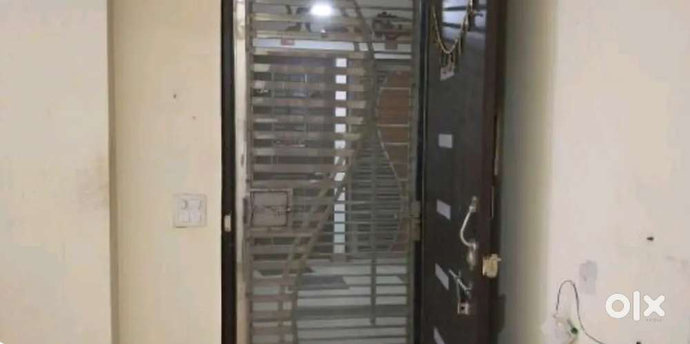 2bhk for sell in Gaur City 7th Avenue