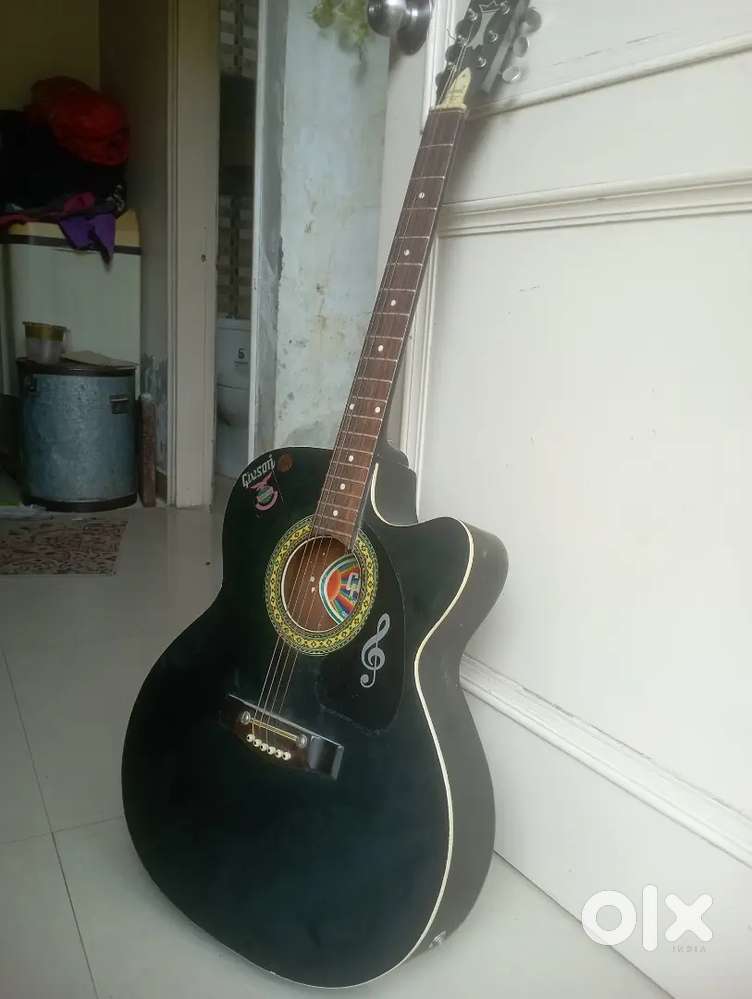 We have a  music violence gitar .it's very good condition.