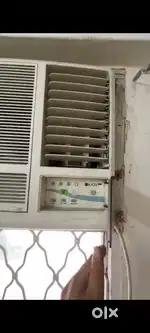 Windows AC hitachi