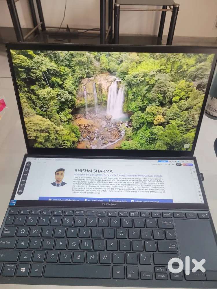 Asus Zenbook Touchscreen Laptop- Double HD Screen with Pencil