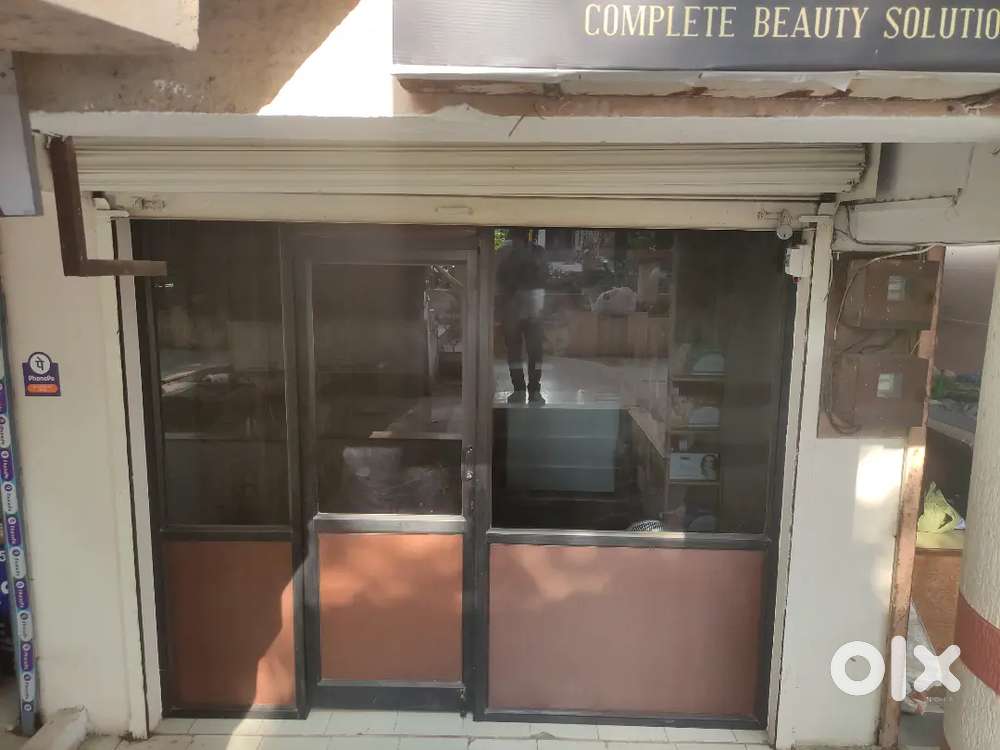 200 sq. Ft road touch shop for Rent at Prime location in Adajan