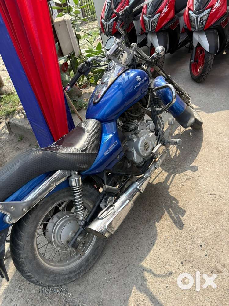 Bajaj Avenger 225