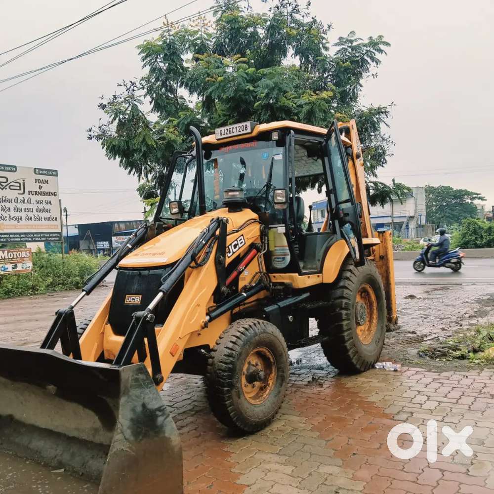 JCB 3DX Backhoe loader - 2024-Like new- Excellent condition
