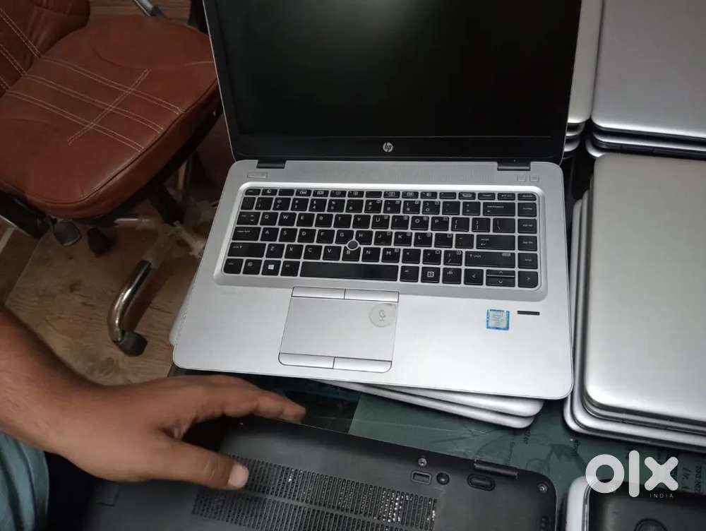 Hp-840 G3 i5 7th gen 8gb 256ssd mint condition long battery backup