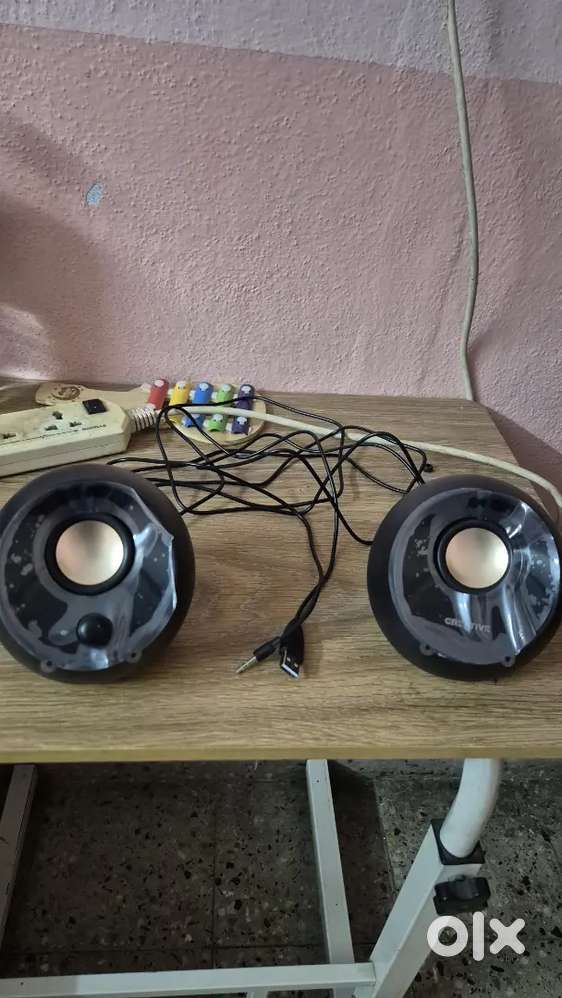 Creative Pebble 2.0 USB-Powered Desktop Speakers
