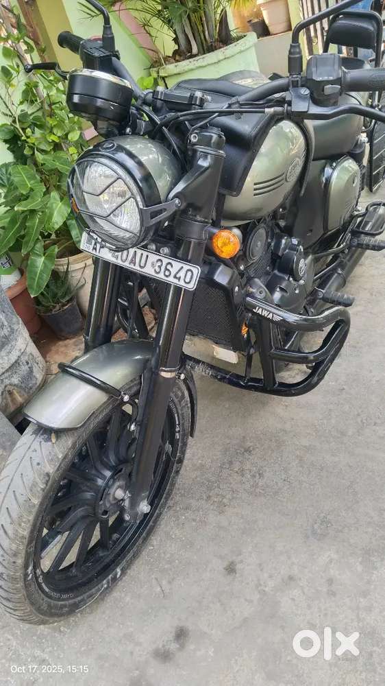 Jawa42 less kilometres driven showroom track maintenance