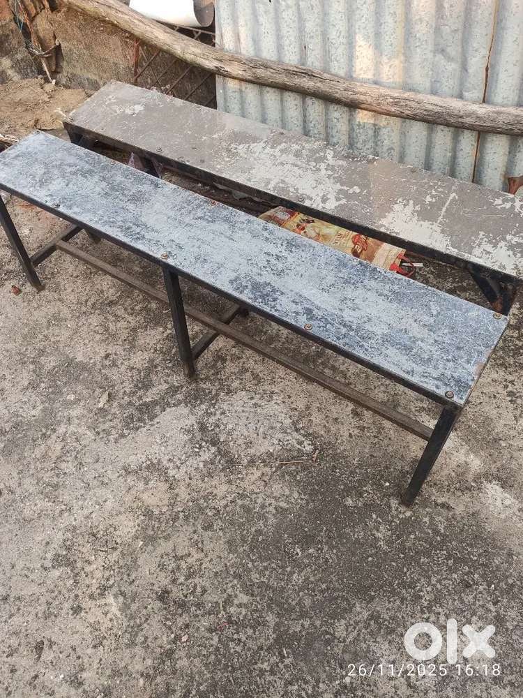 Lohe ki bethne ki tabl bechna h