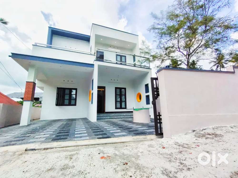 Ground floor 2 BHK Total 3 BHK attached Kariyavattam Chenkottukonam