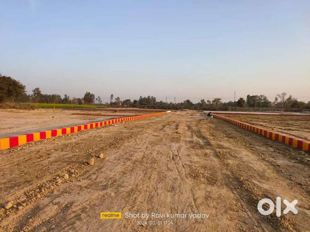 अपने परिवार वालों के लिए बहुत ही बेहतरीन लोकेशन में प्लॉट ले