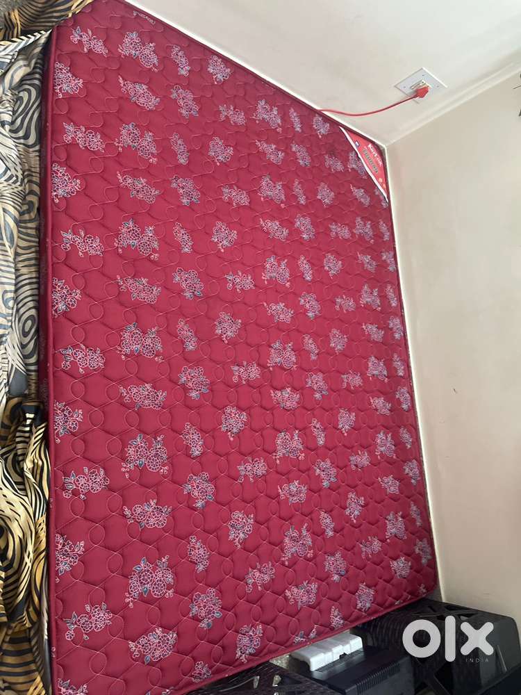 2 single bed mattress and 1 double bed queen size mattress