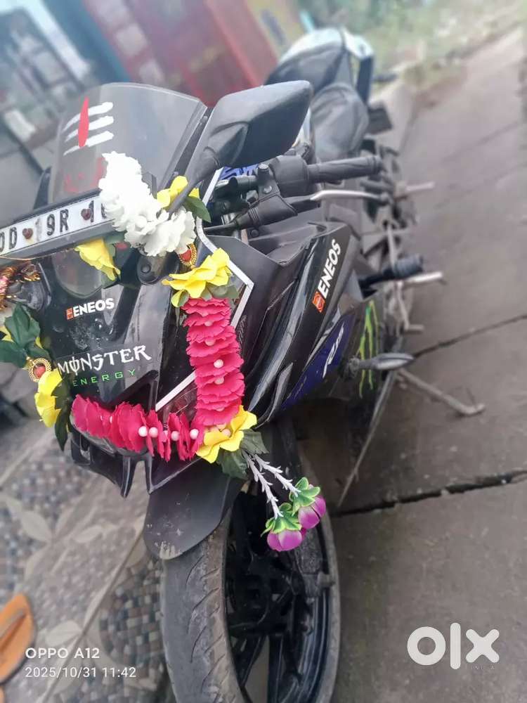 Yamah R15 v3 monster edition...