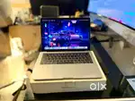 MacBook Pro 2019  i7  Full Set  Clean Condition